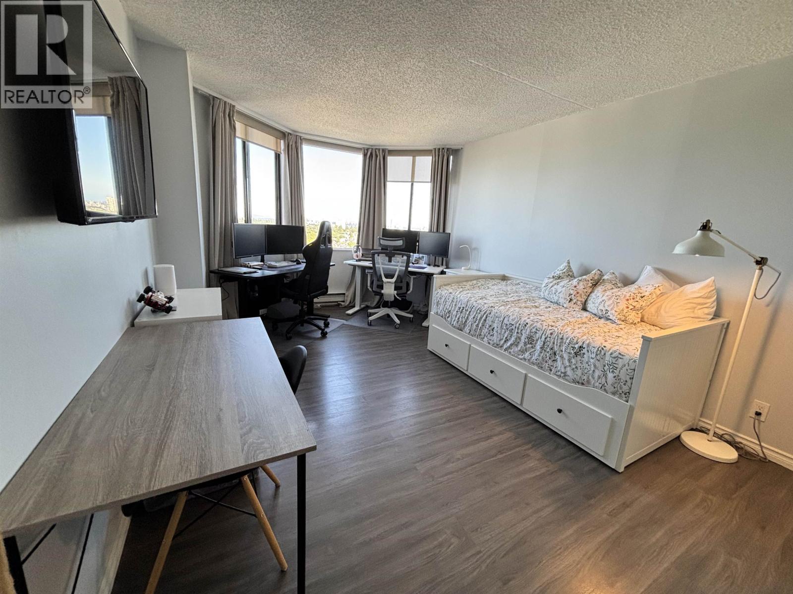 1903 6540 BURLINGTON AVENUE, Burnaby