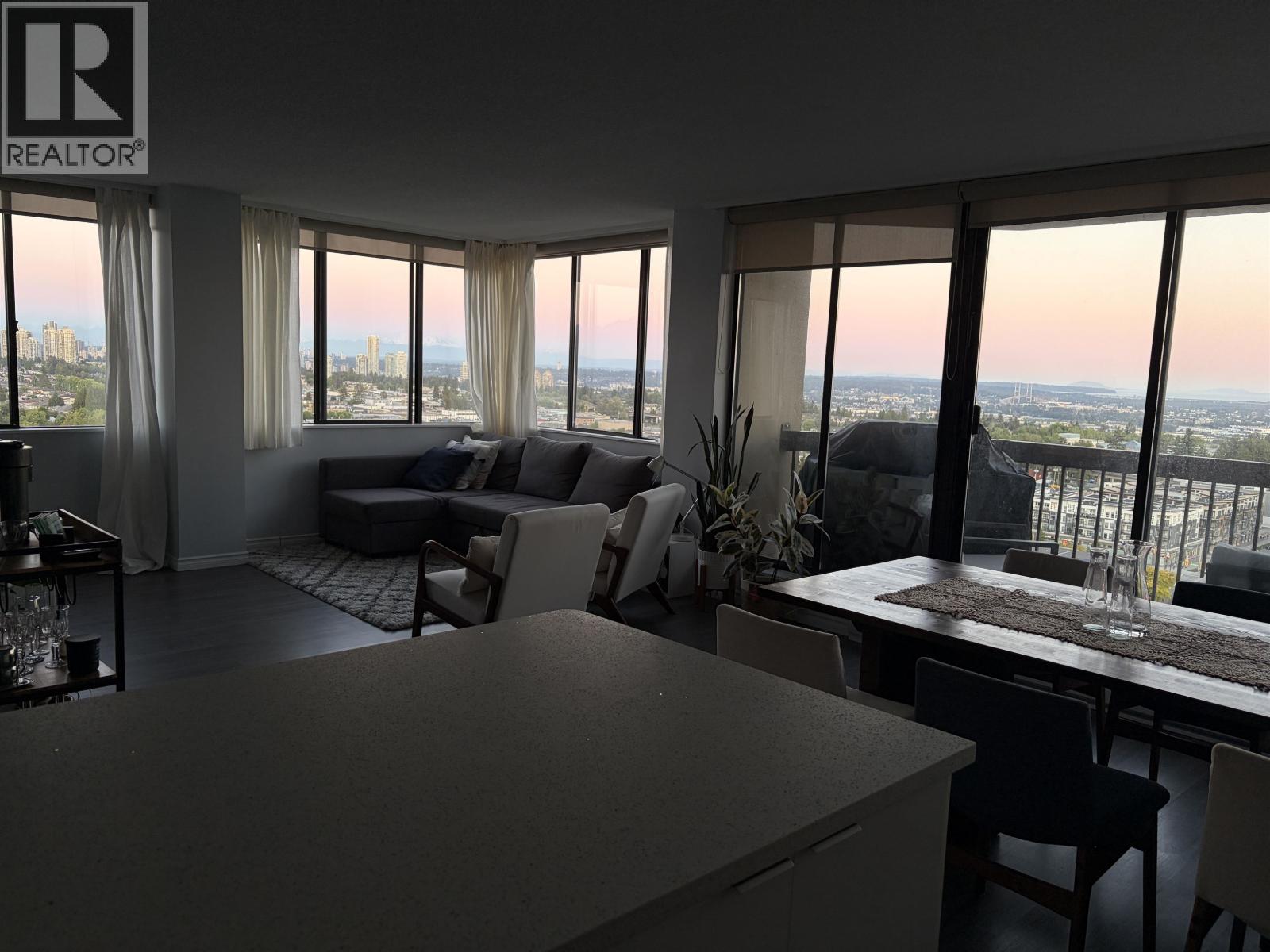 1903 6540 BURLINGTON AVENUE, Burnaby