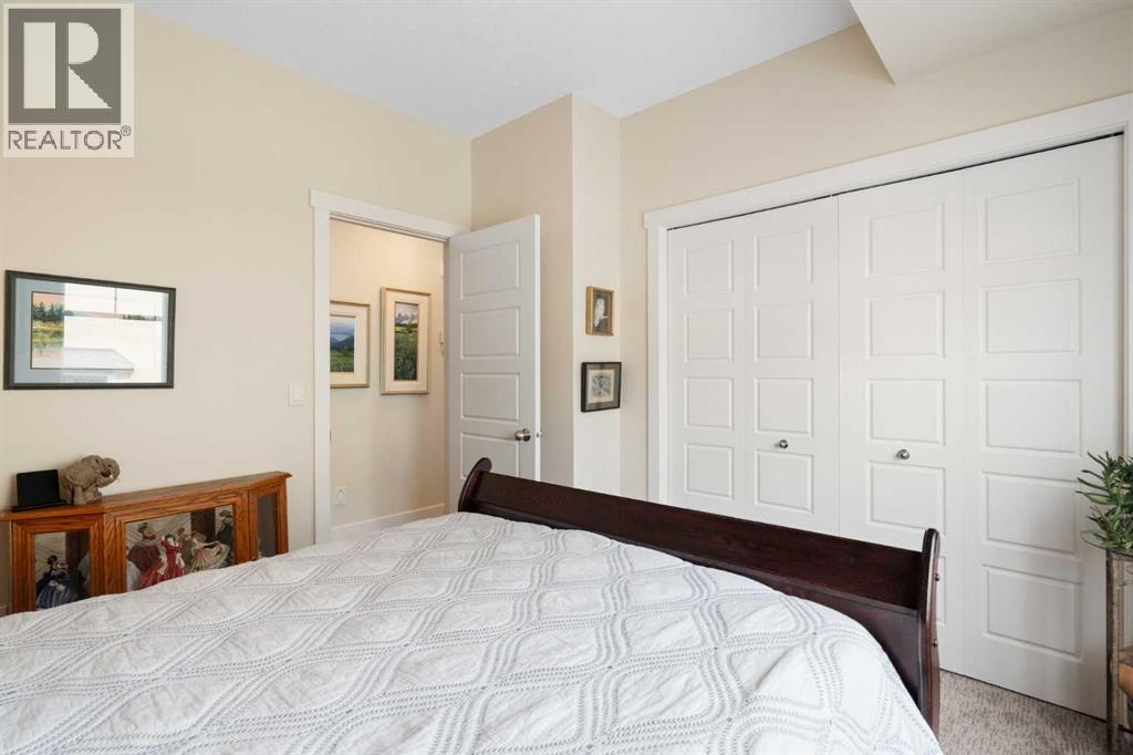 64 Cranbrook Drive SE - 22