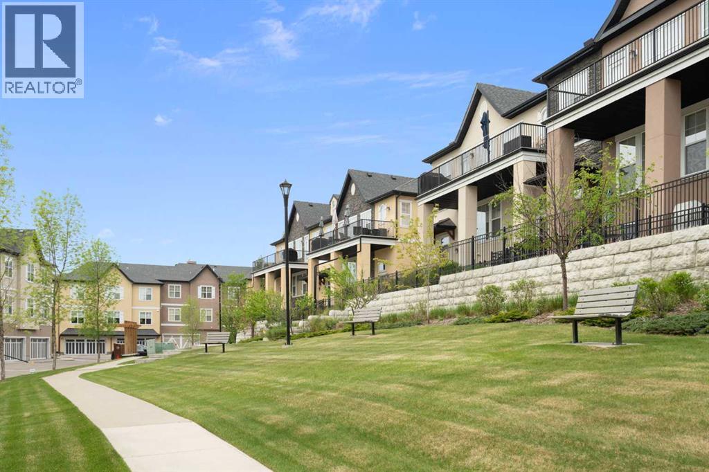 64 Cranbrook Drive SE - 44