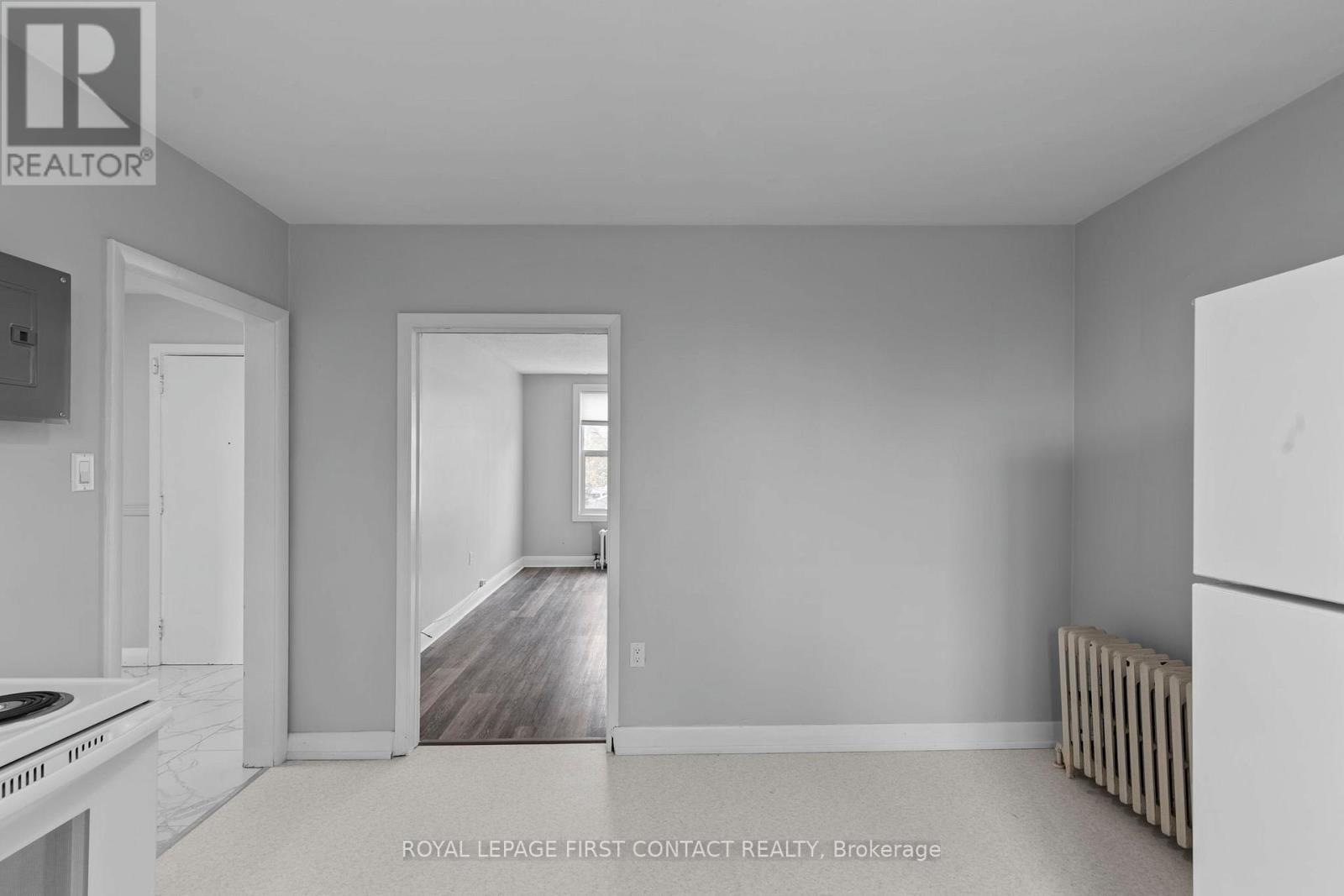 134 NAPIER STREET - 11