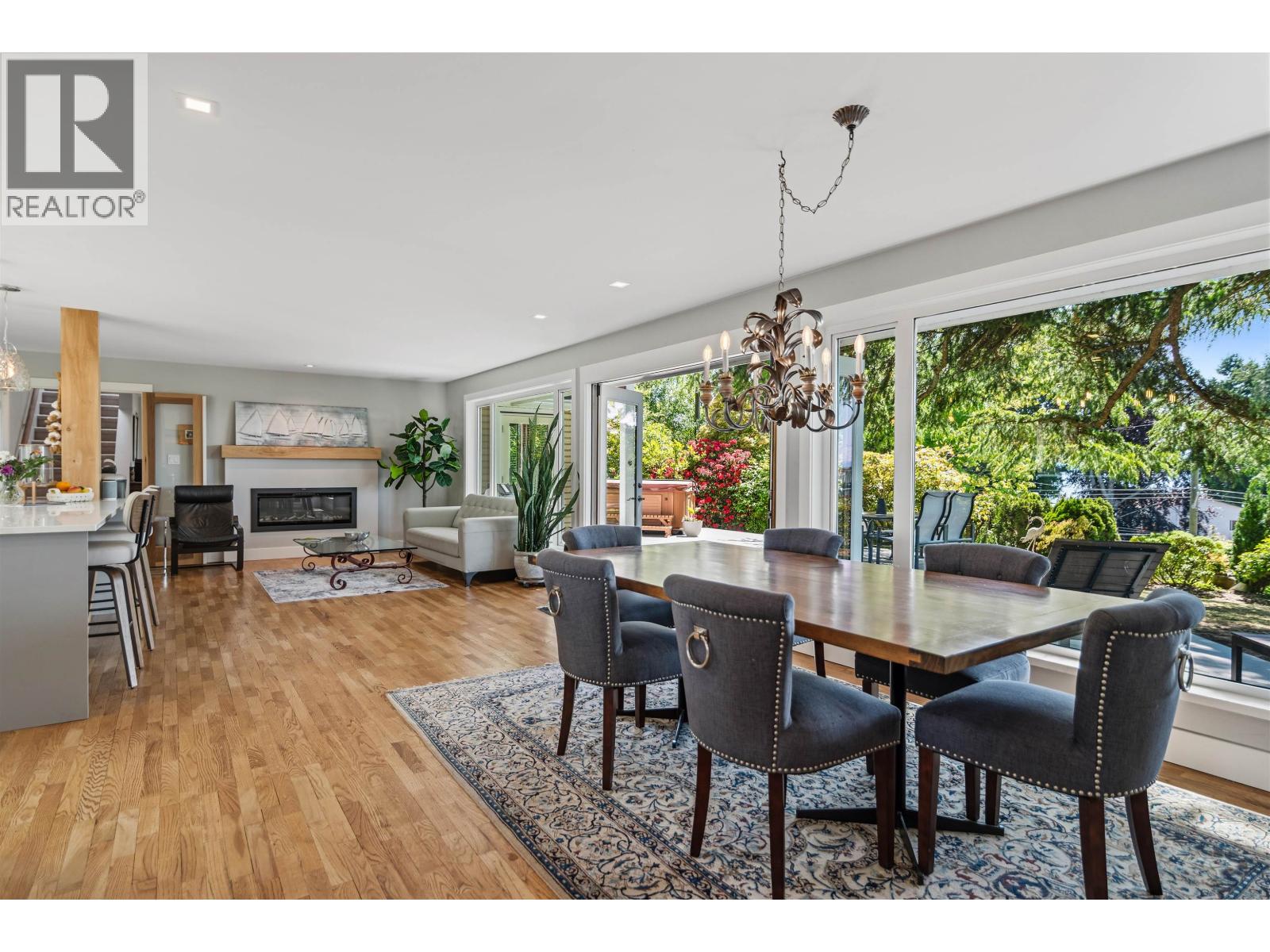 4632 WHITAKER ROAD, Sechelt