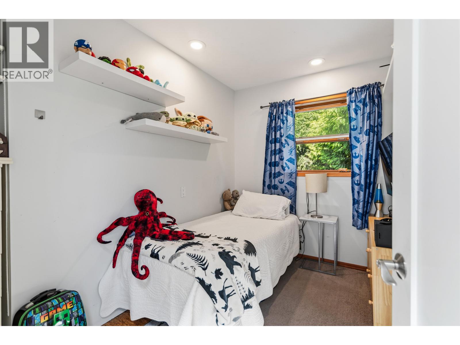 4632 WHITAKER ROAD, Sechelt