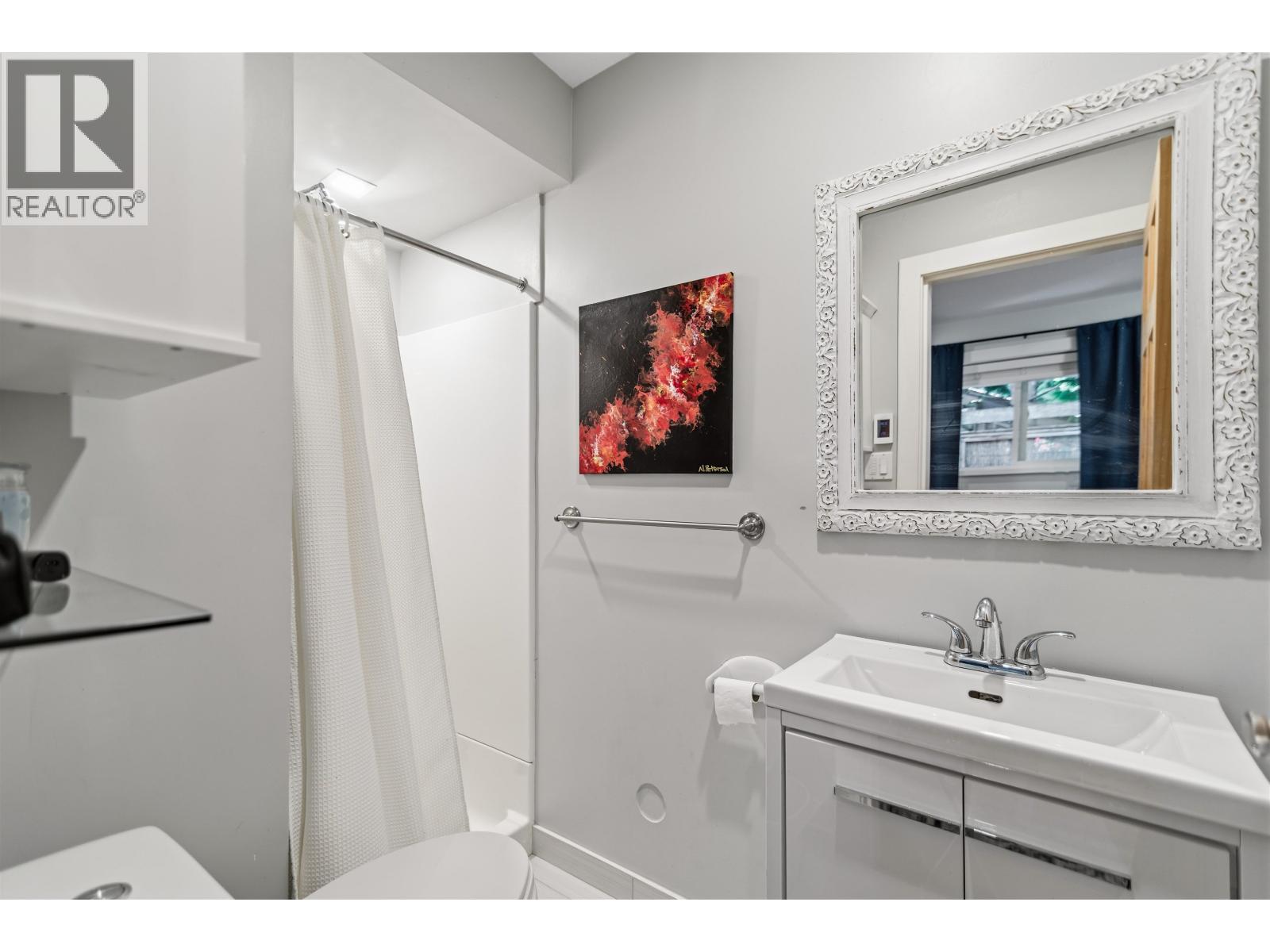 4632 WHITAKER ROAD, Sechelt