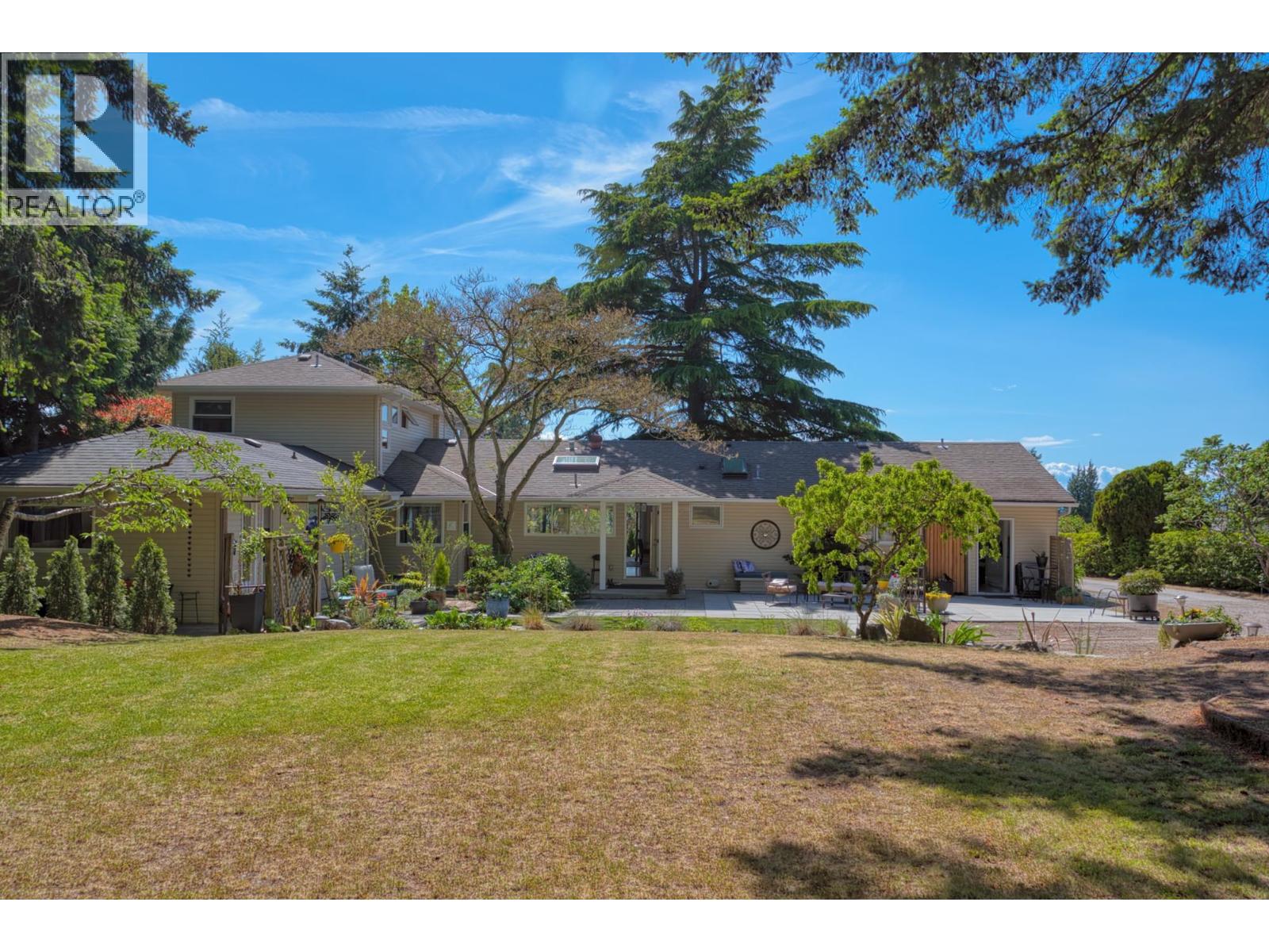4632 WHITAKER ROAD, Sechelt