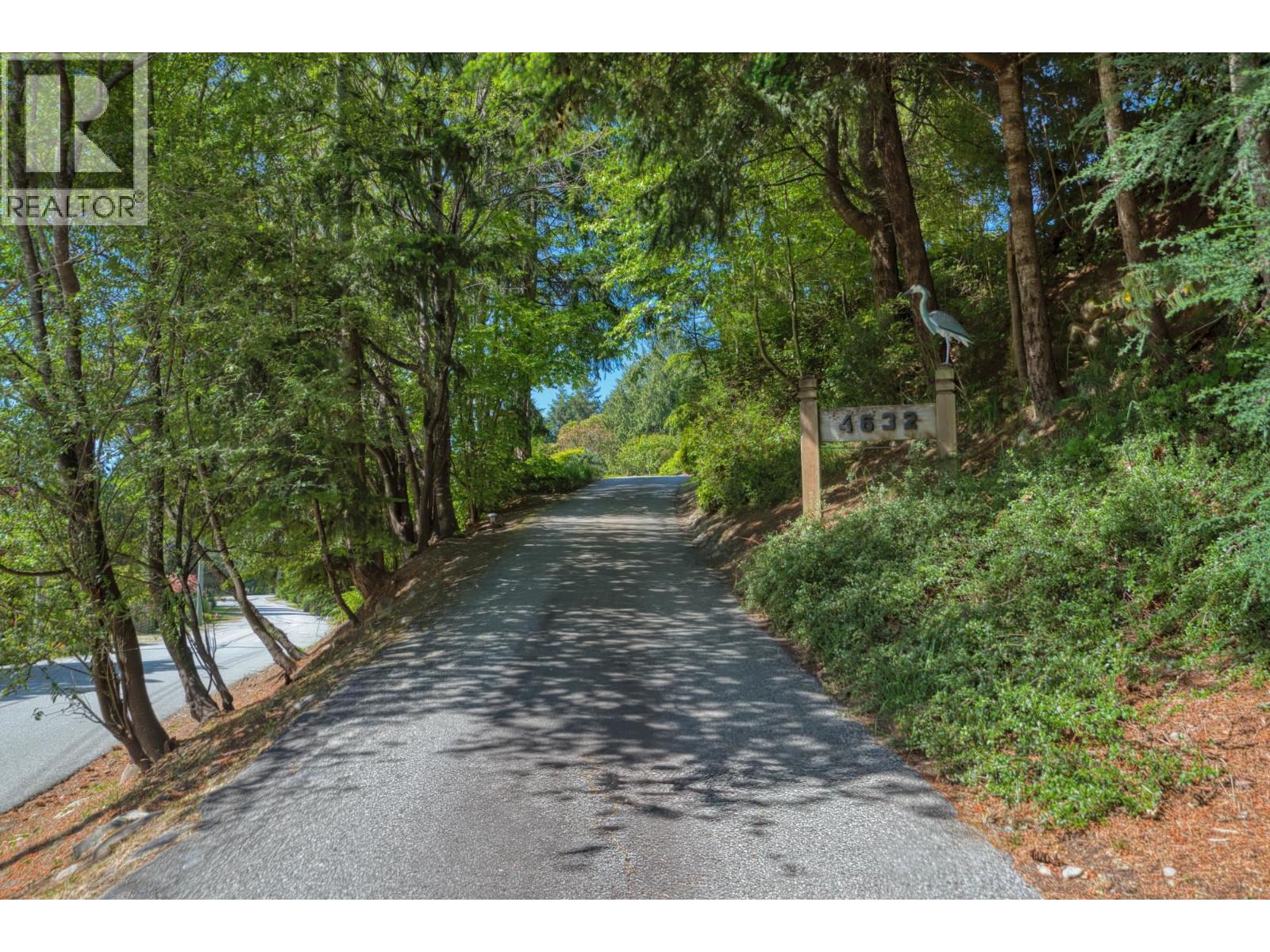 4632 WHITAKER ROAD, Sechelt