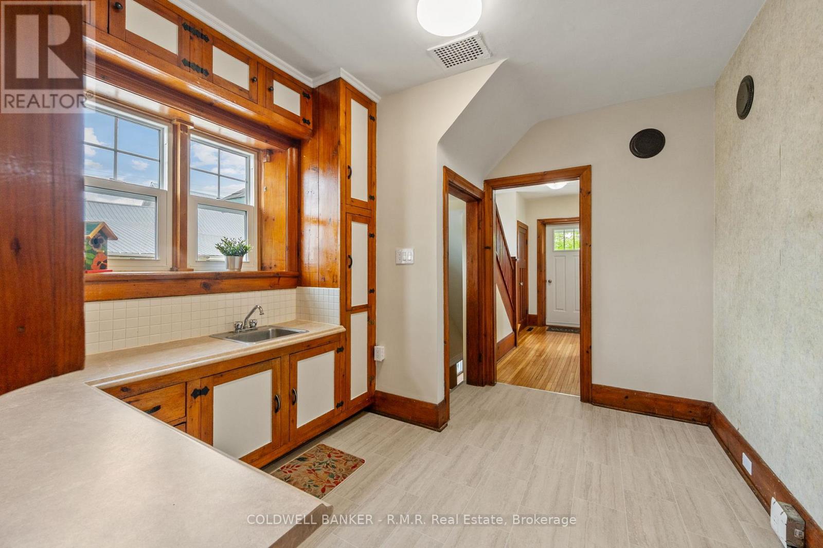 269 GLENARM ROAD - 10