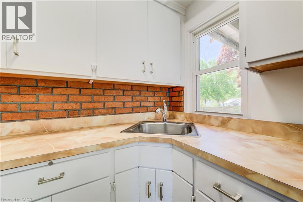 59 LORNE Crescent - 12