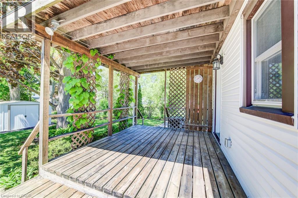 59 LORNE Crescent - 40