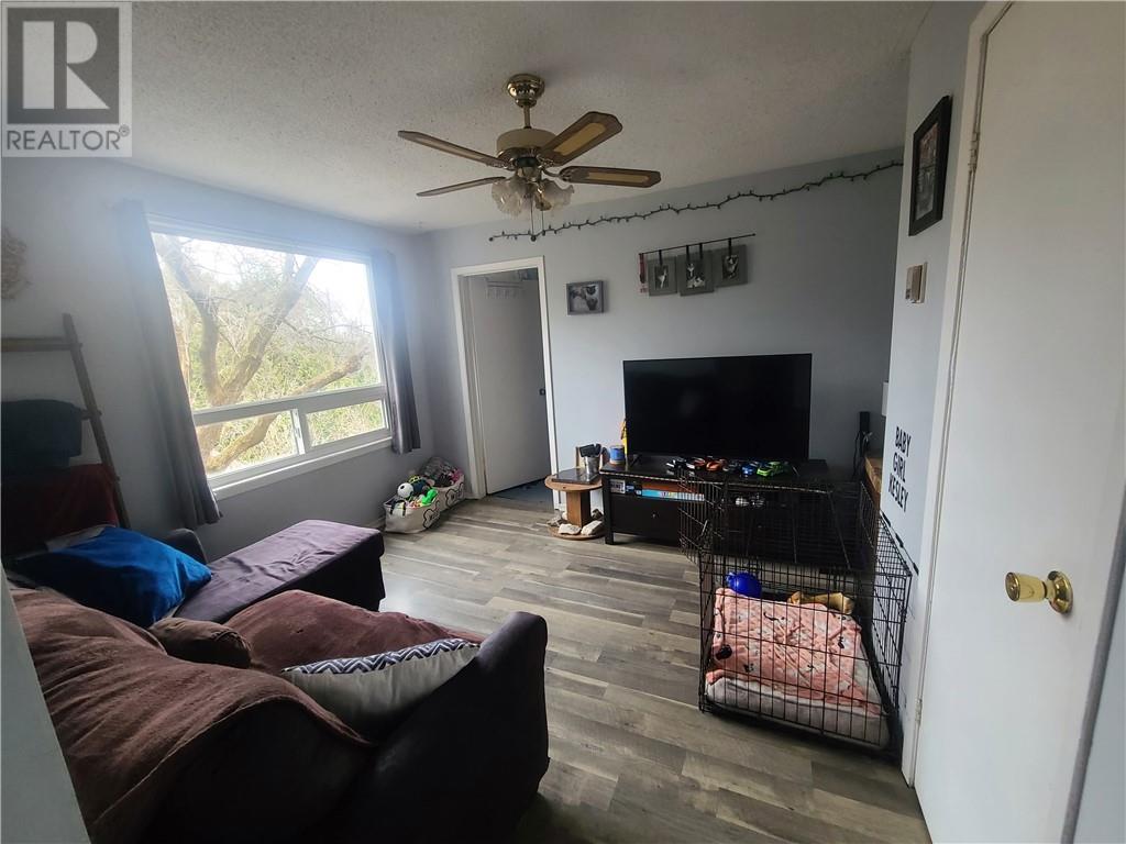 1560 Weller Street - 10