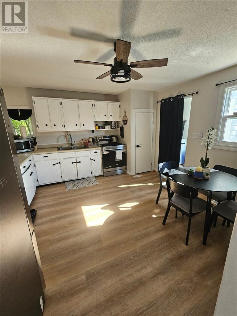 1560 Weller Street - 2