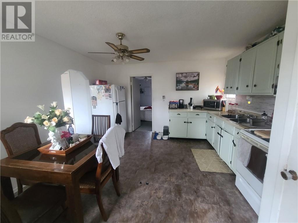 1560 Weller Street - 9