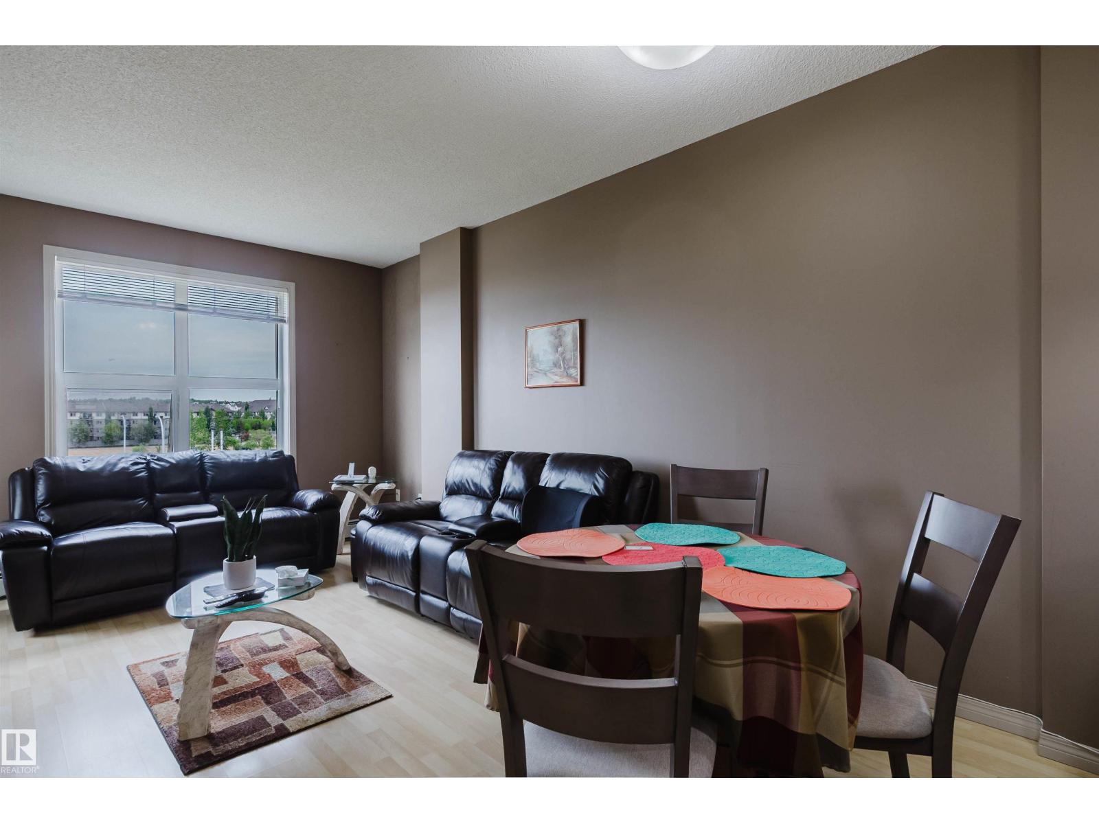 #1-405 4245 139 AV NW