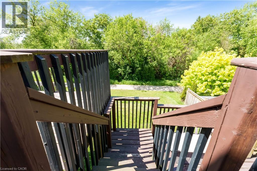 27 TREMAINE Drive - 38