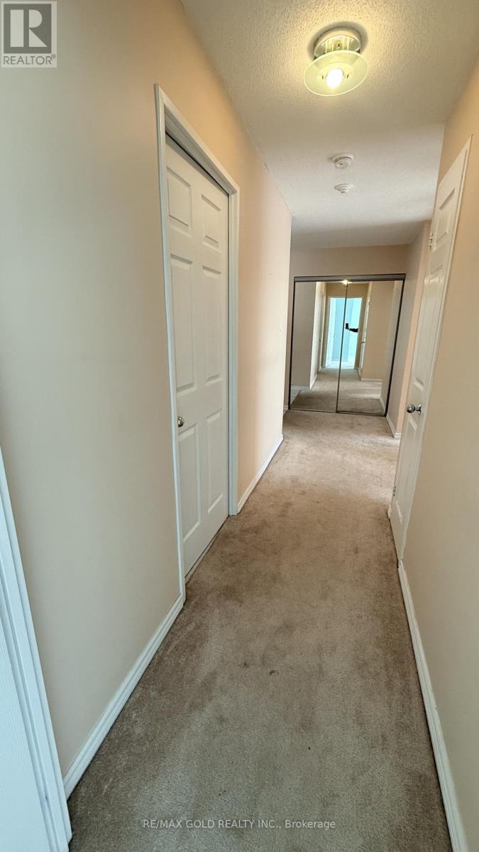 #308 30 MALTA AVENUE - 24