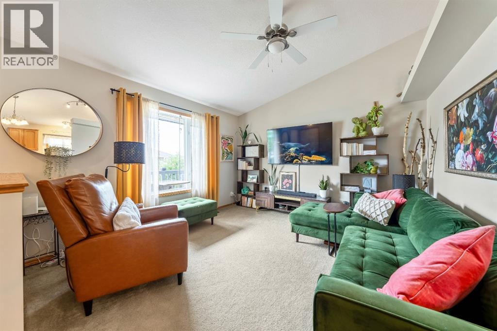 1721 Strathcona Place - 4