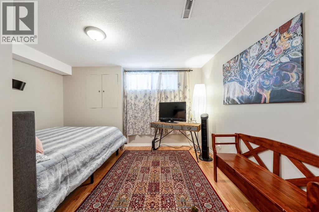 1721 Strathcona Place - 20
