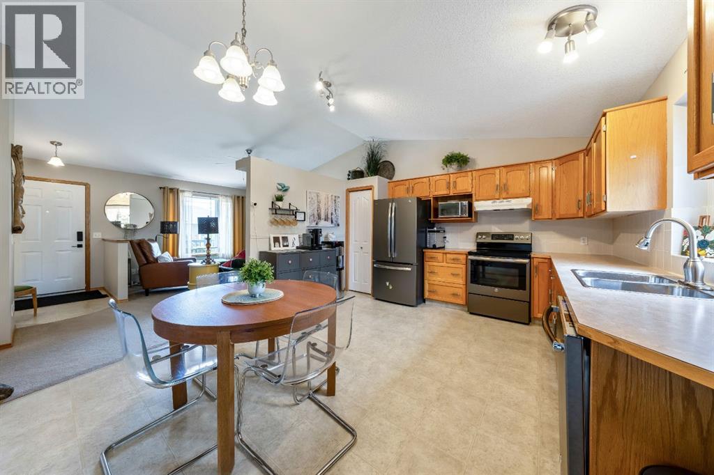 1721 Strathcona Place - 7
