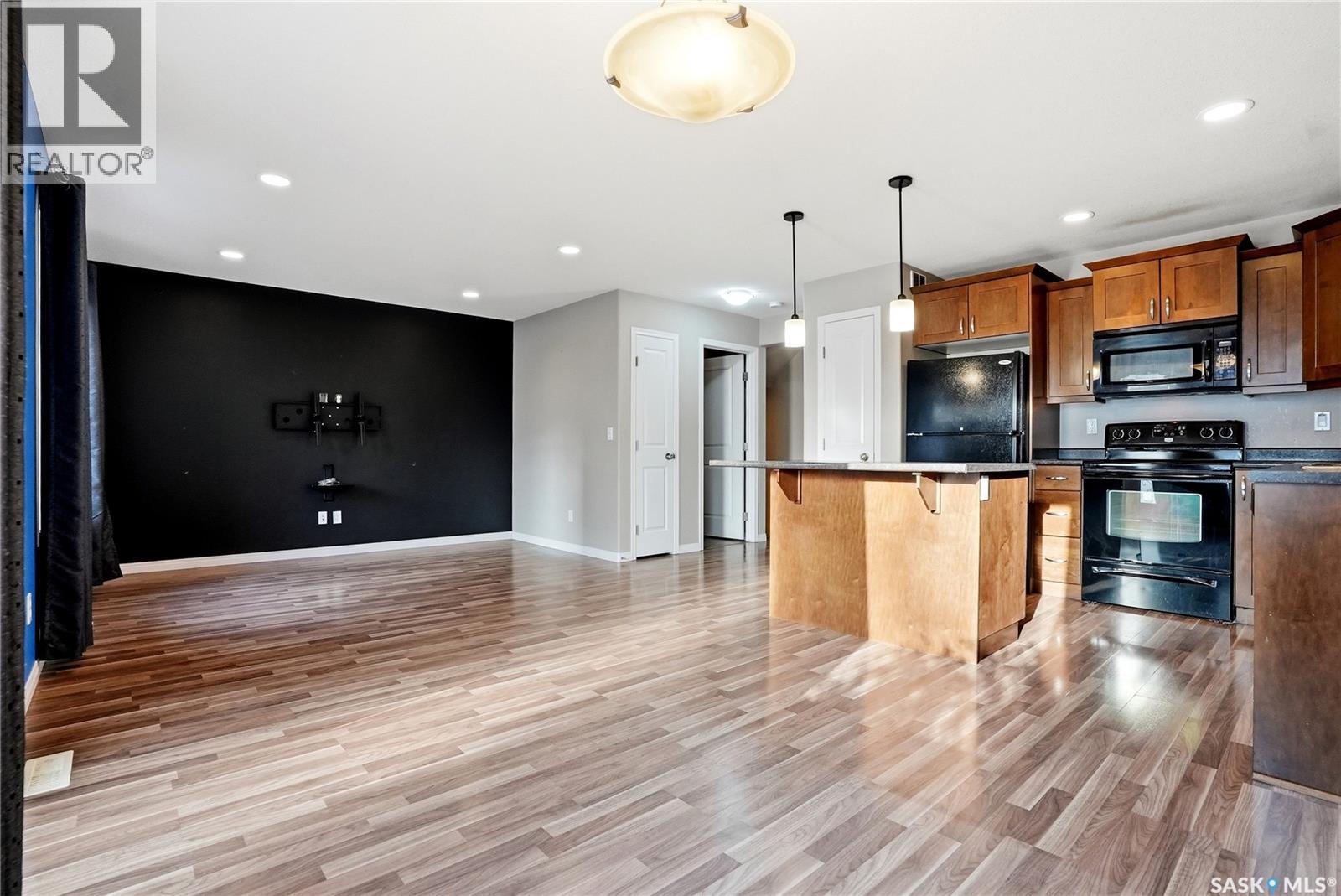 #2 547 East Hampton BOULEVARD - 14