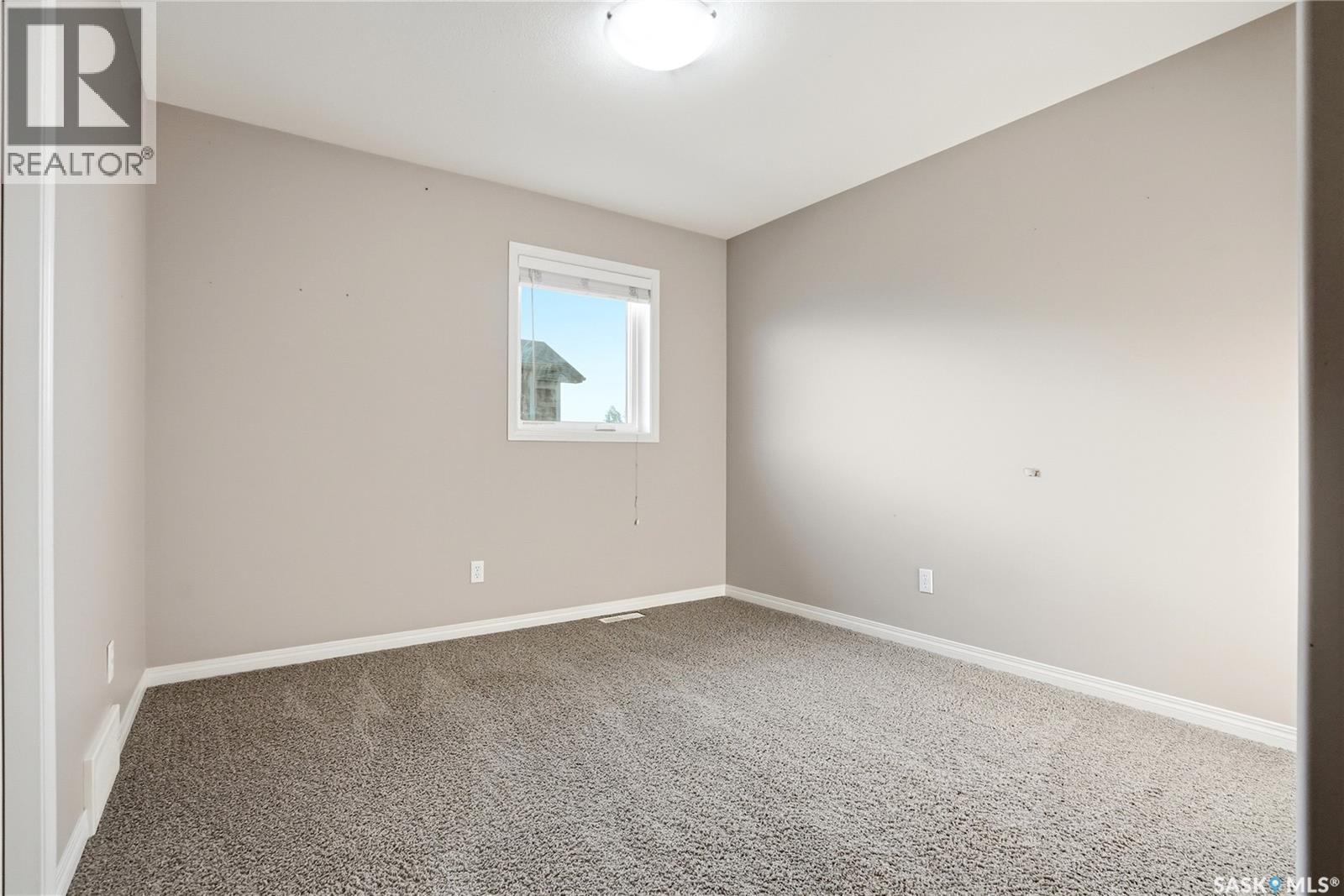 #2 547 East Hampton BOULEVARD - 29