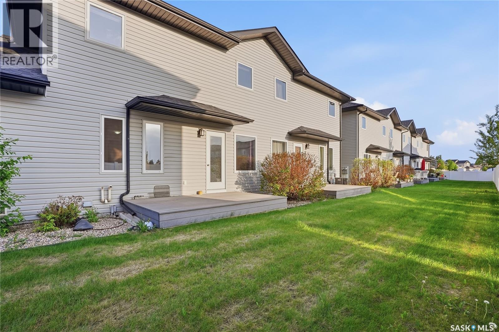 #2 547 East Hampton BOULEVARD - 40
