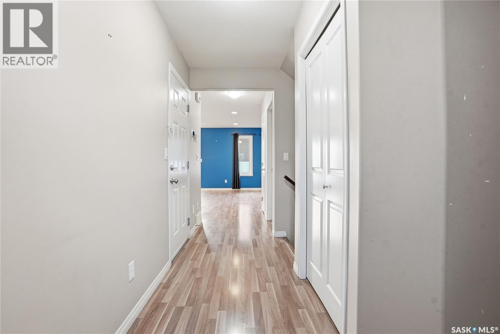 #2 547 East Hampton BOULEVARD - 5