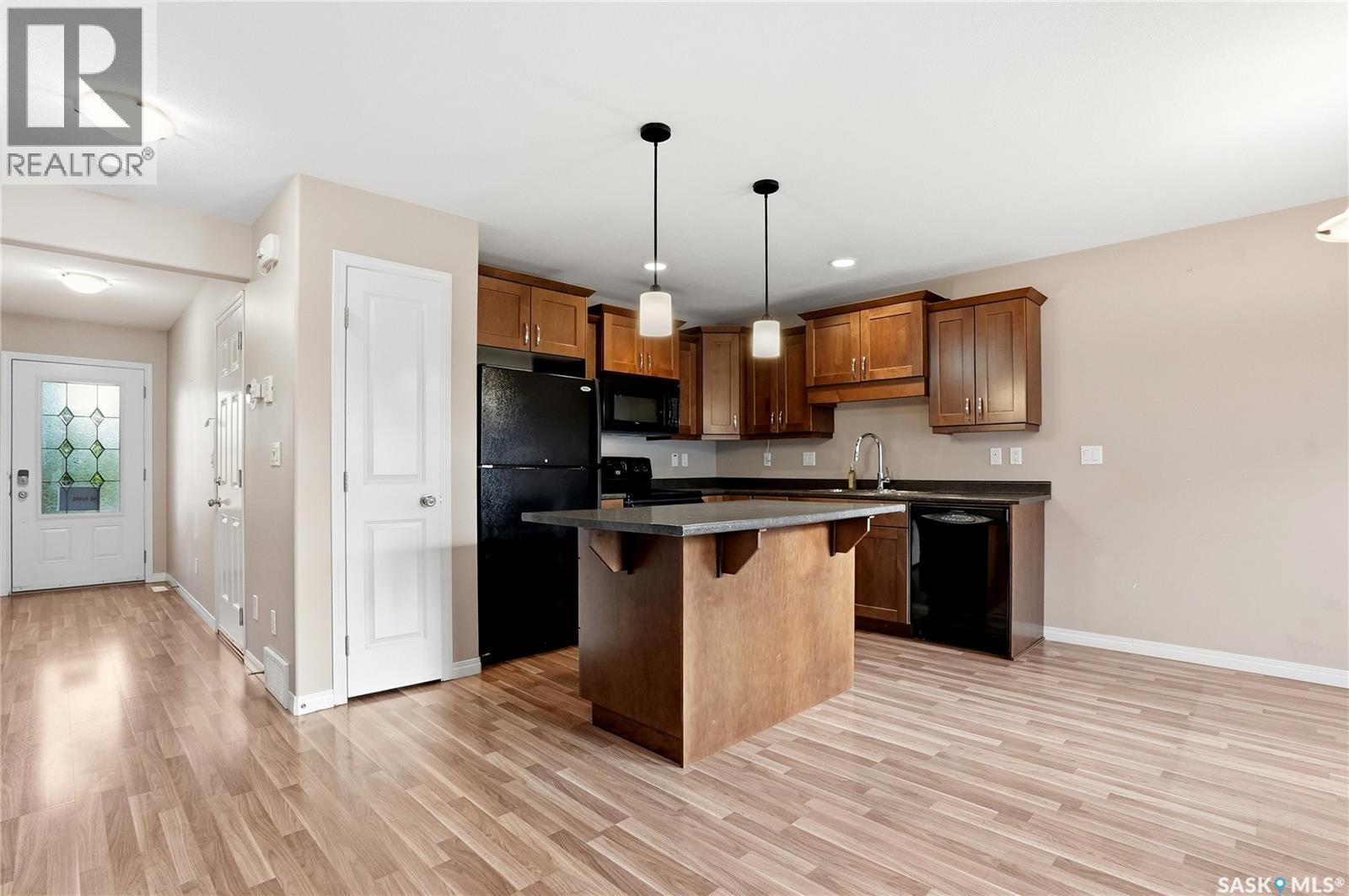 #2 547 East Hampton BOULEVARD - 7