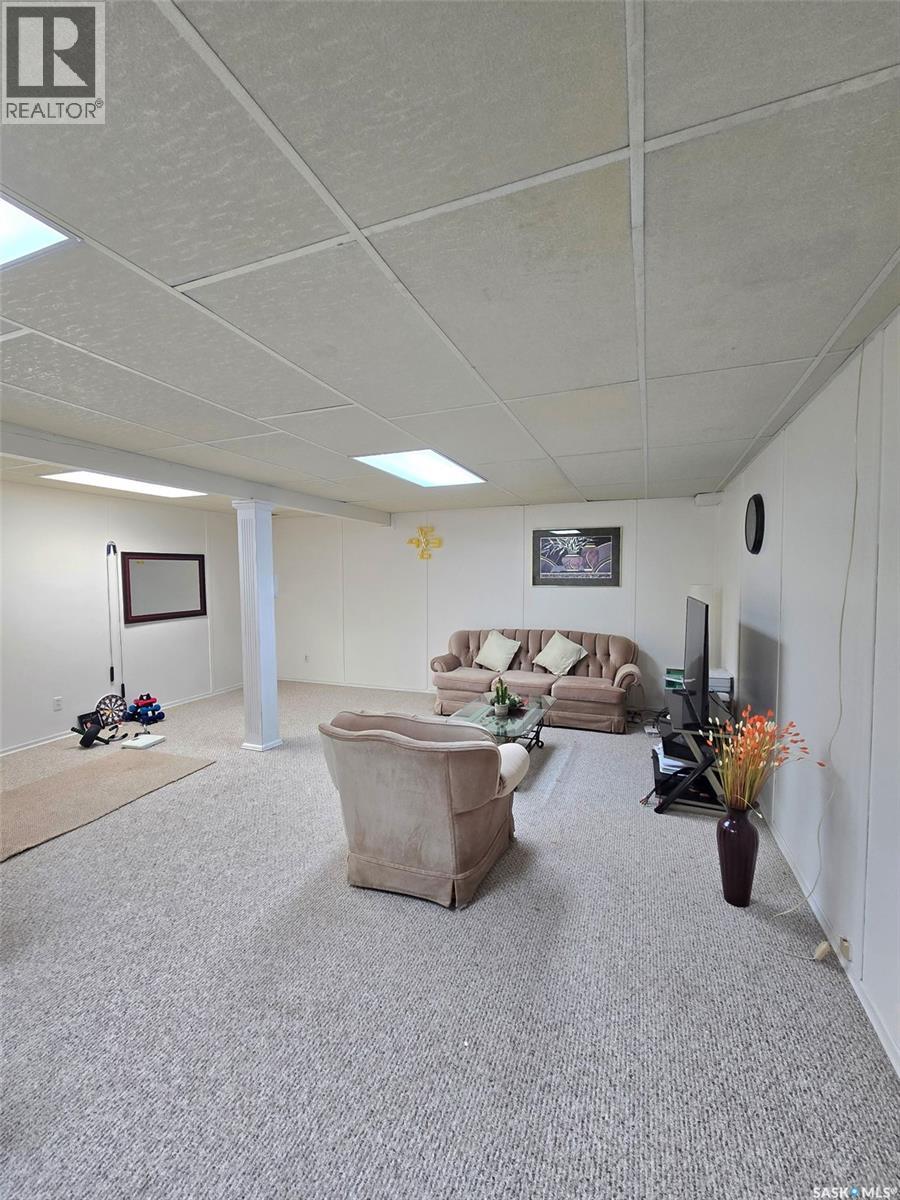 101 Collingwood CRESCENT - 26