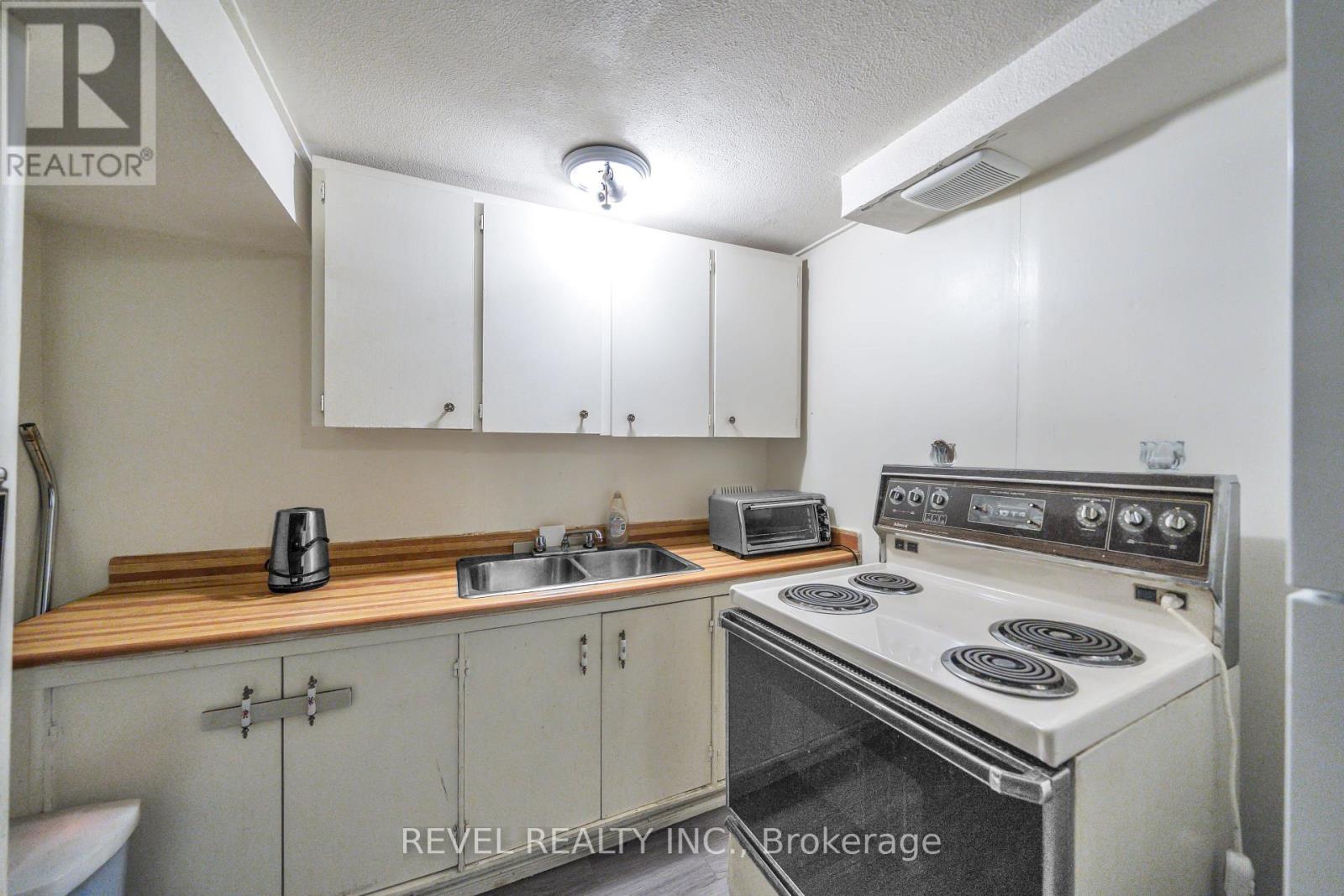 11 CARR DRIVE - 23