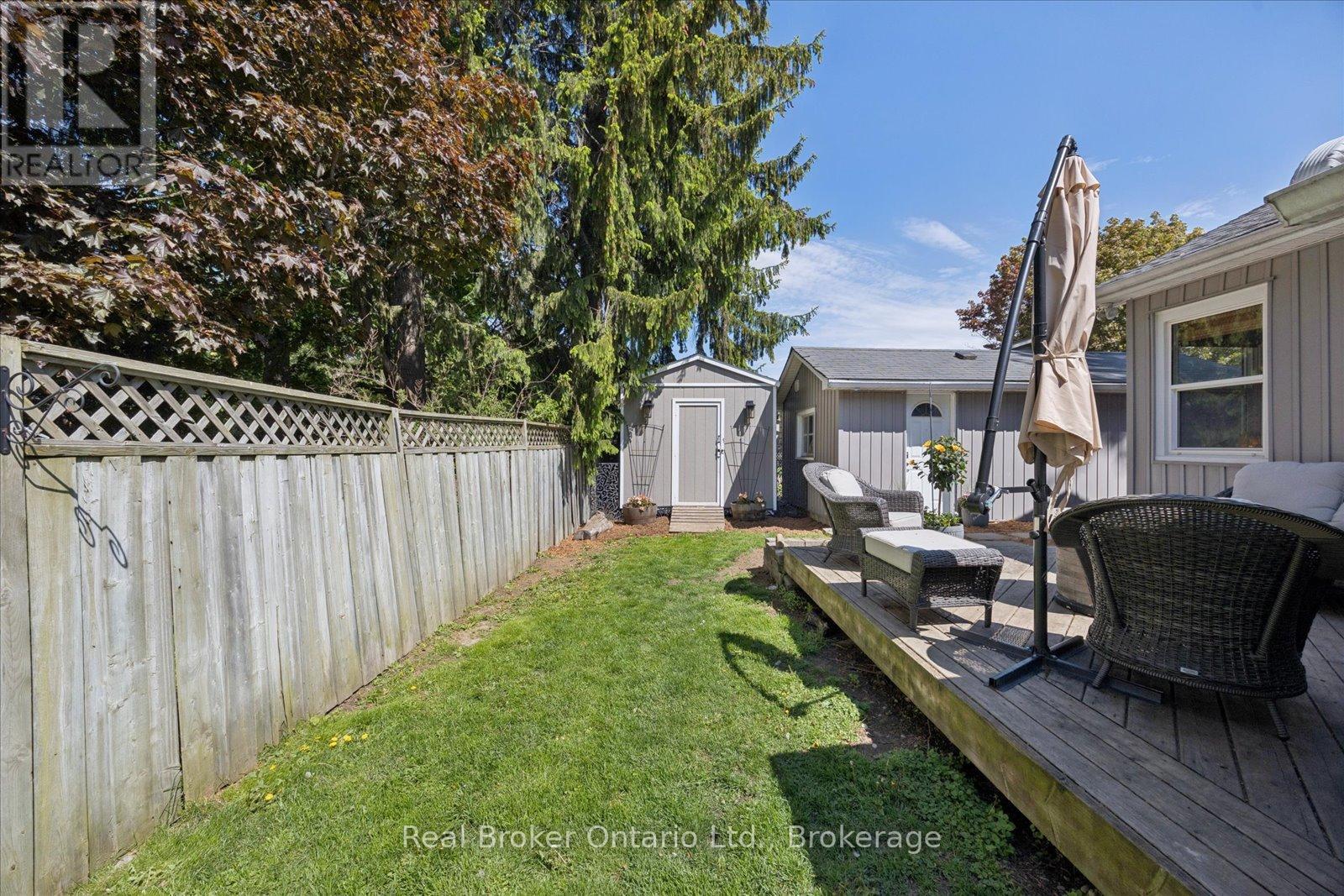 212 MILL STREET N - 41