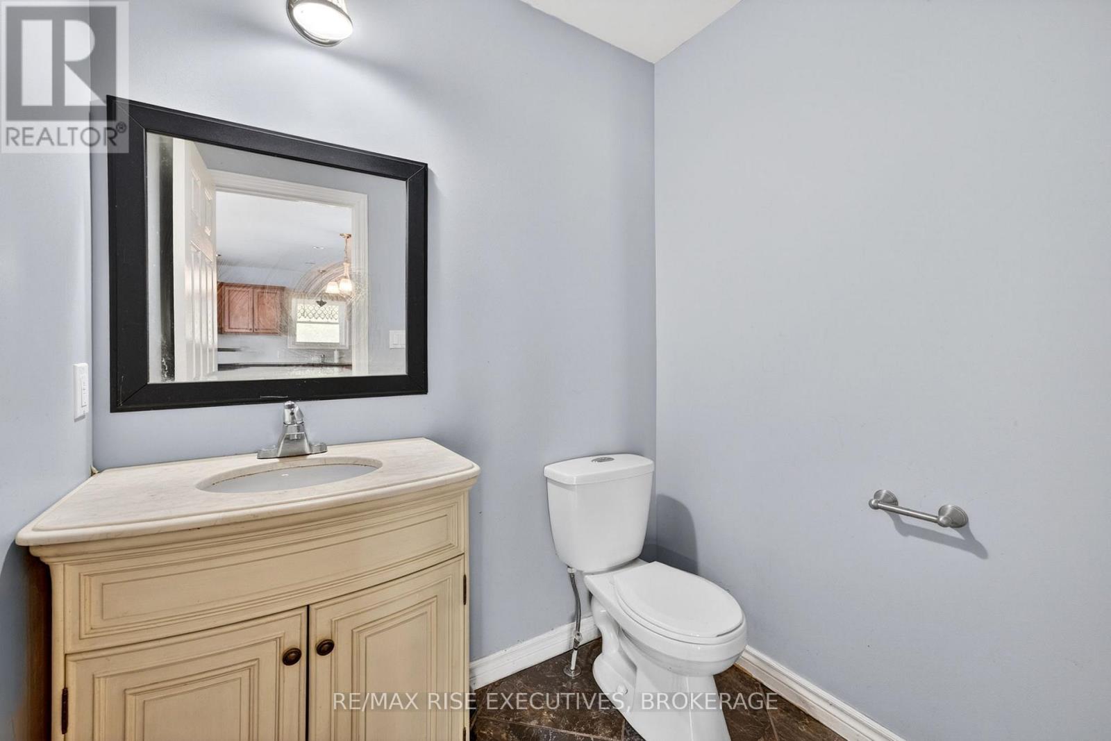 29 SEVENTH AVENUE - 15