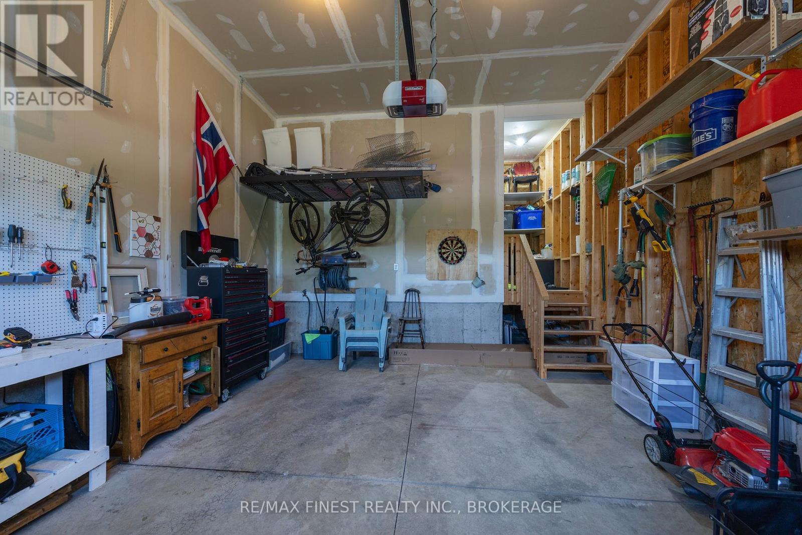 253 MILL POND PLACE - 38