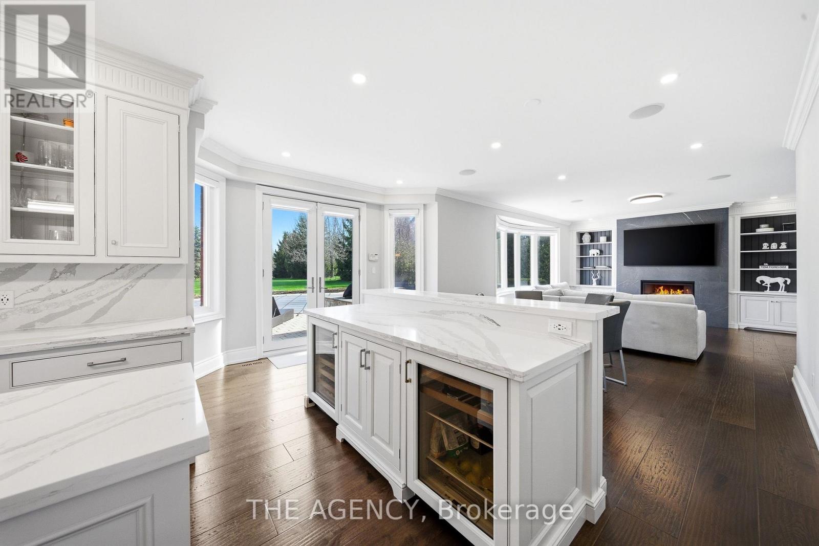 147 MACTAGGART DRIVE - 17
