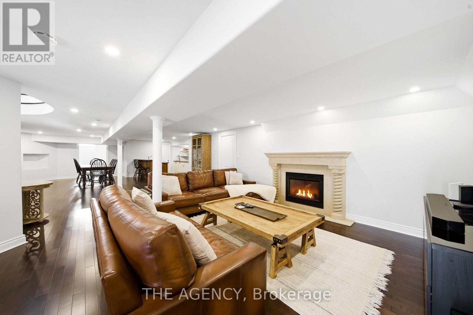 147 MACTAGGART DRIVE - 42