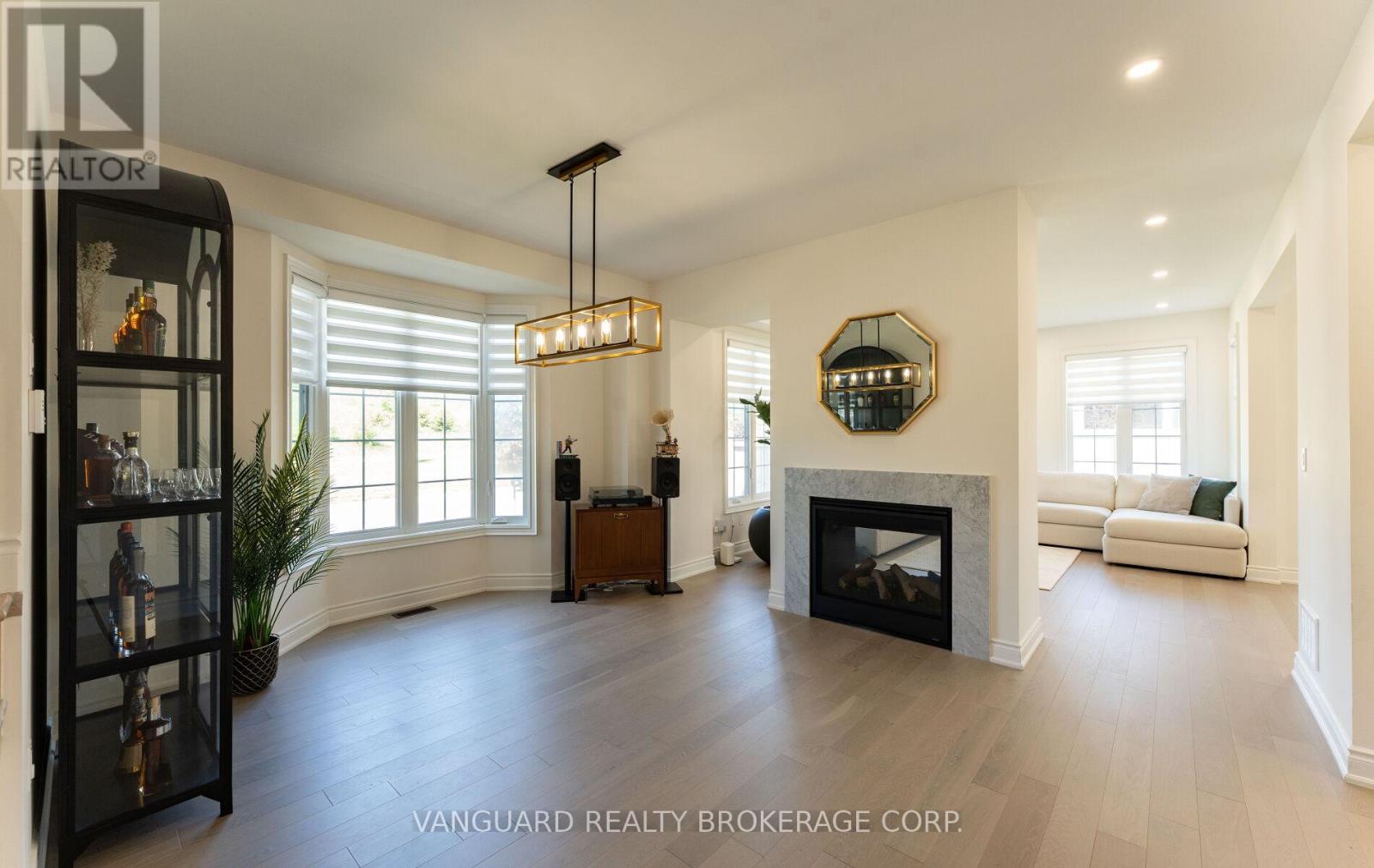 158 SCARLET WAY - 10