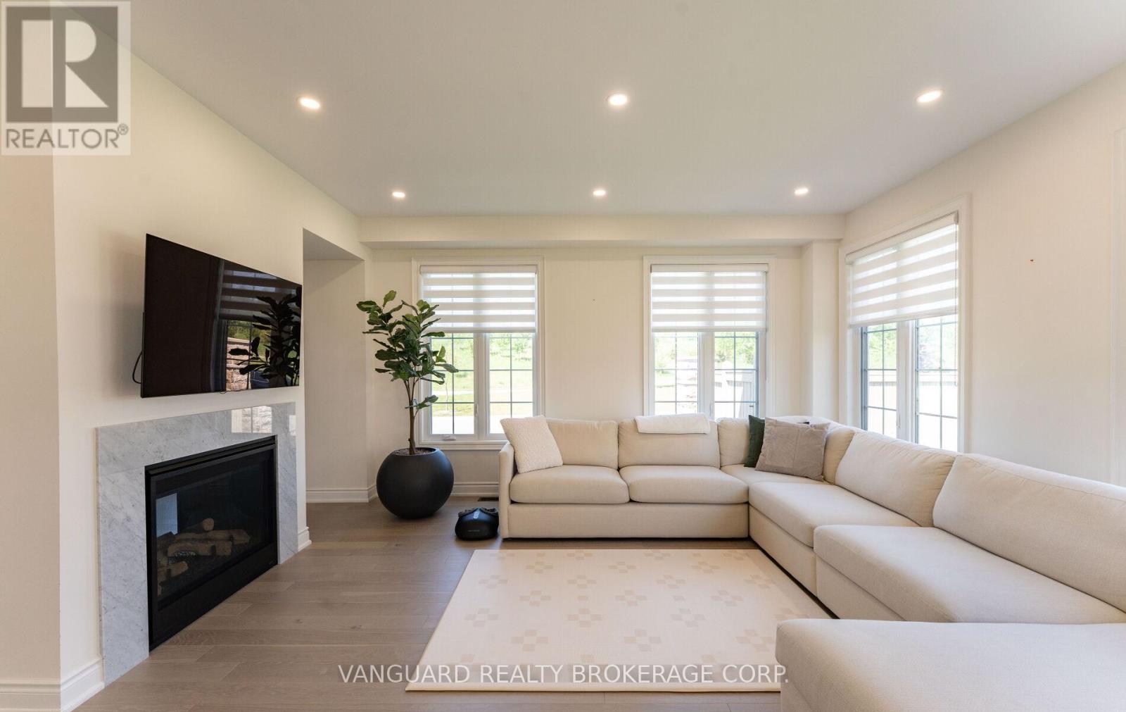 158 SCARLET WAY - 13