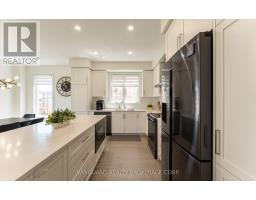 158 Scarlet Way, Bradford West Gwillimbury, ON L3Z4J2 Photo 18