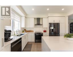 158 Scarlet Way, Bradford West Gwillimbury, ON L3Z4J2 Photo 23