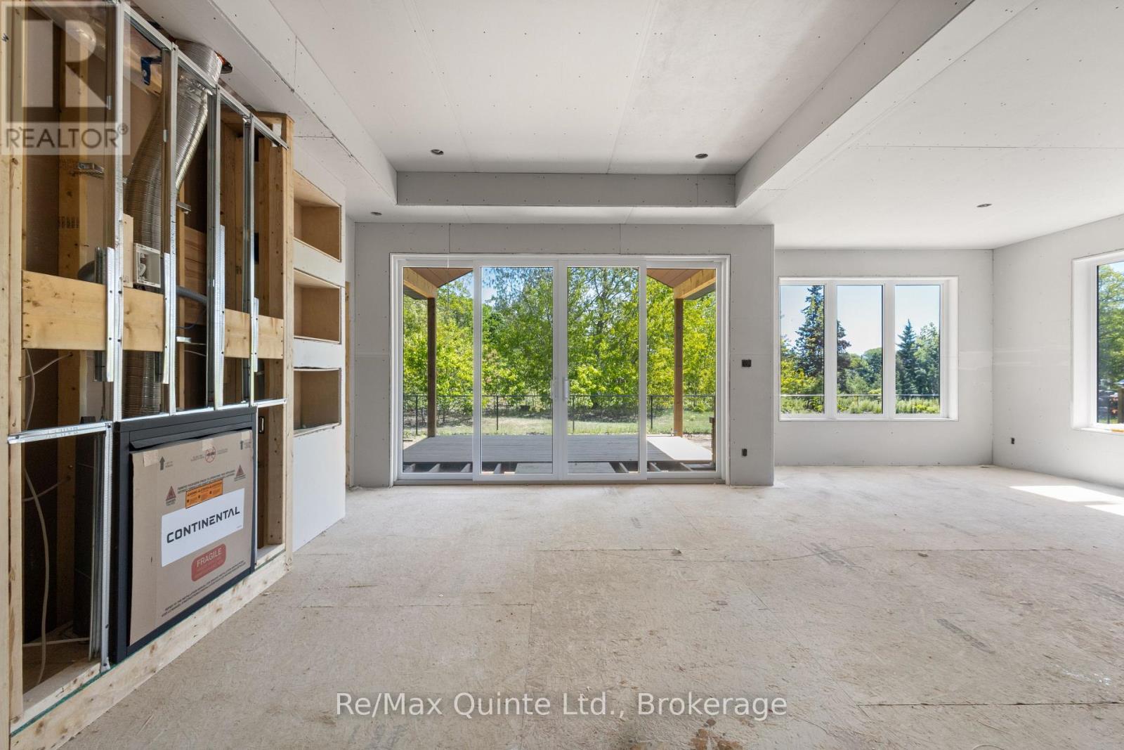 12 DEERVIEW DRIVE - 18