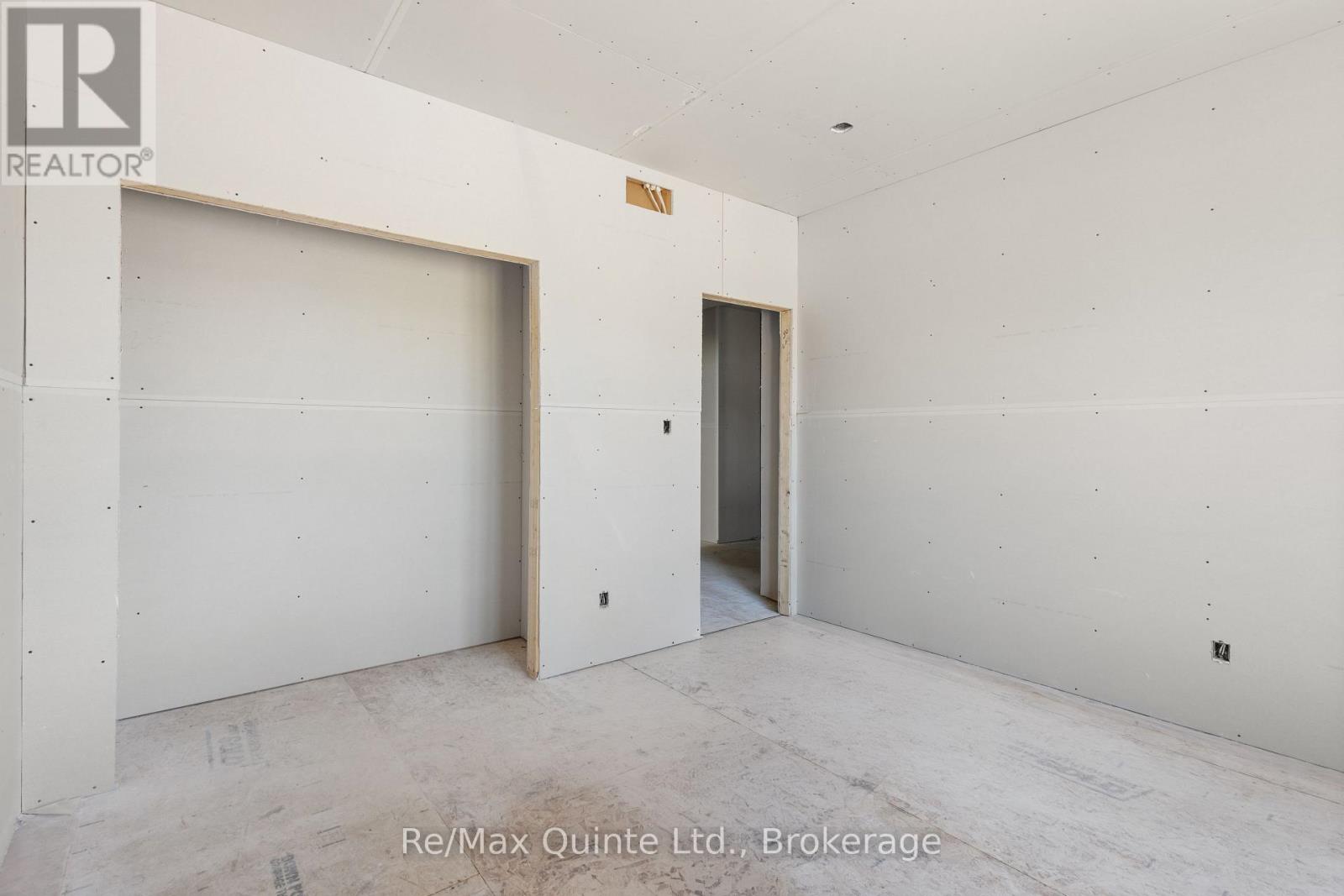 12 DEERVIEW DRIVE - 21