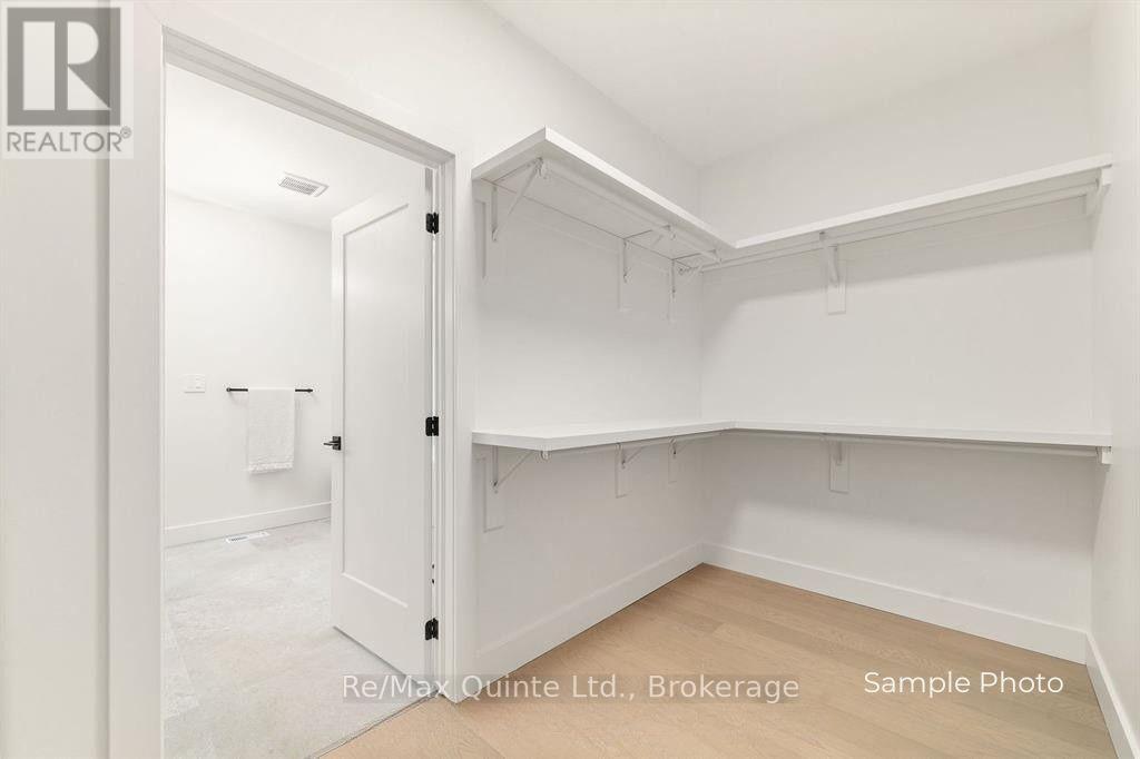 12 DEERVIEW DRIVE - 34