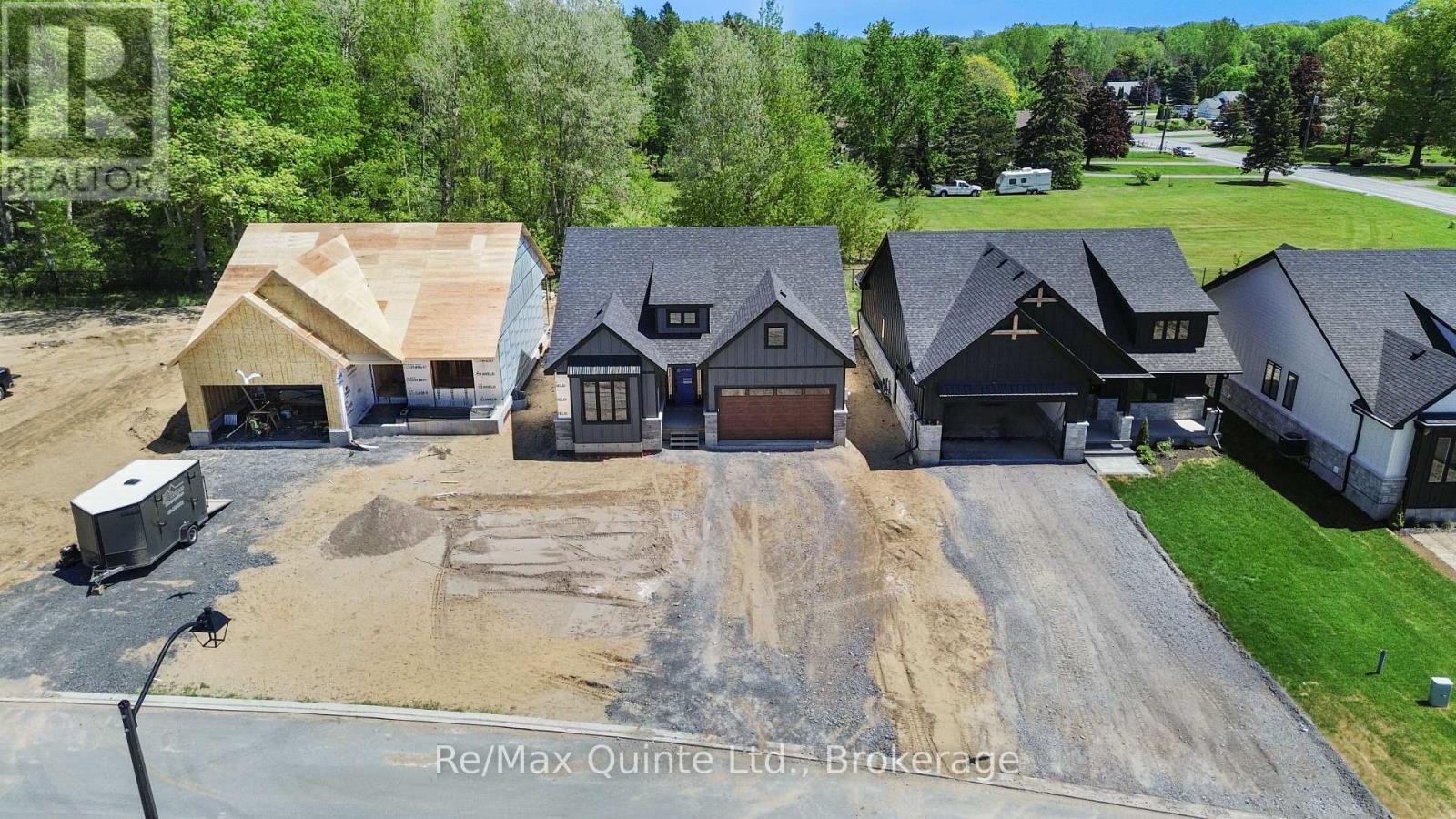12 DEERVIEW DRIVE - 6