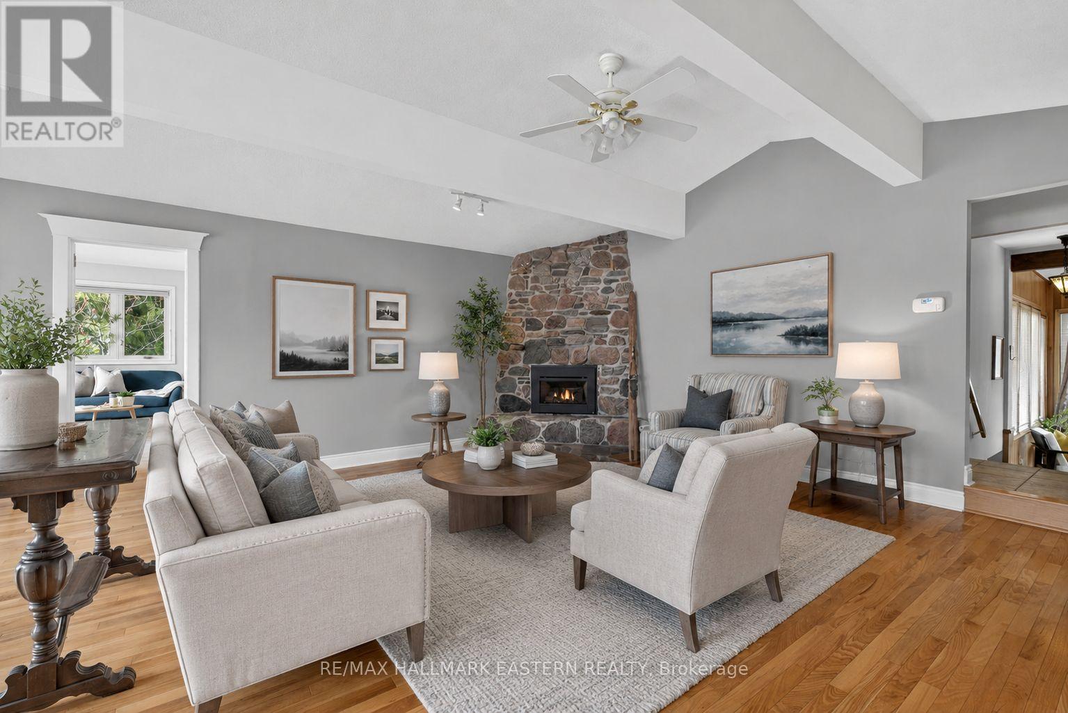 101 WESTVIEW DRIVE - 11
