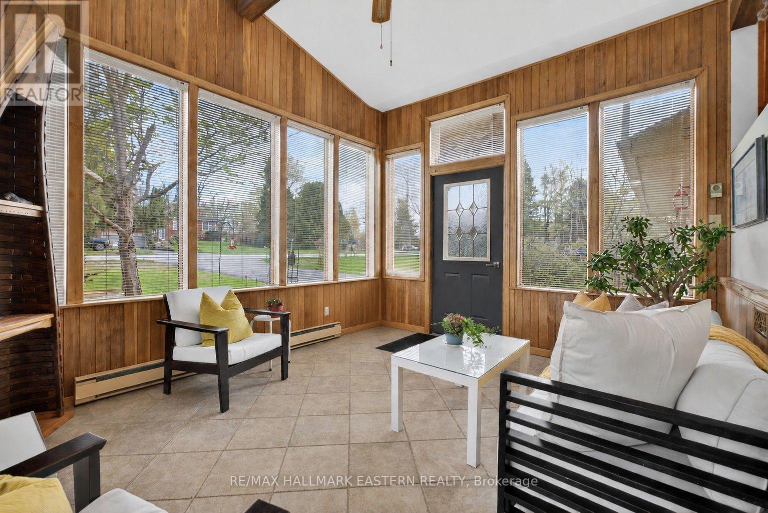 101 WESTVIEW DRIVE - 6