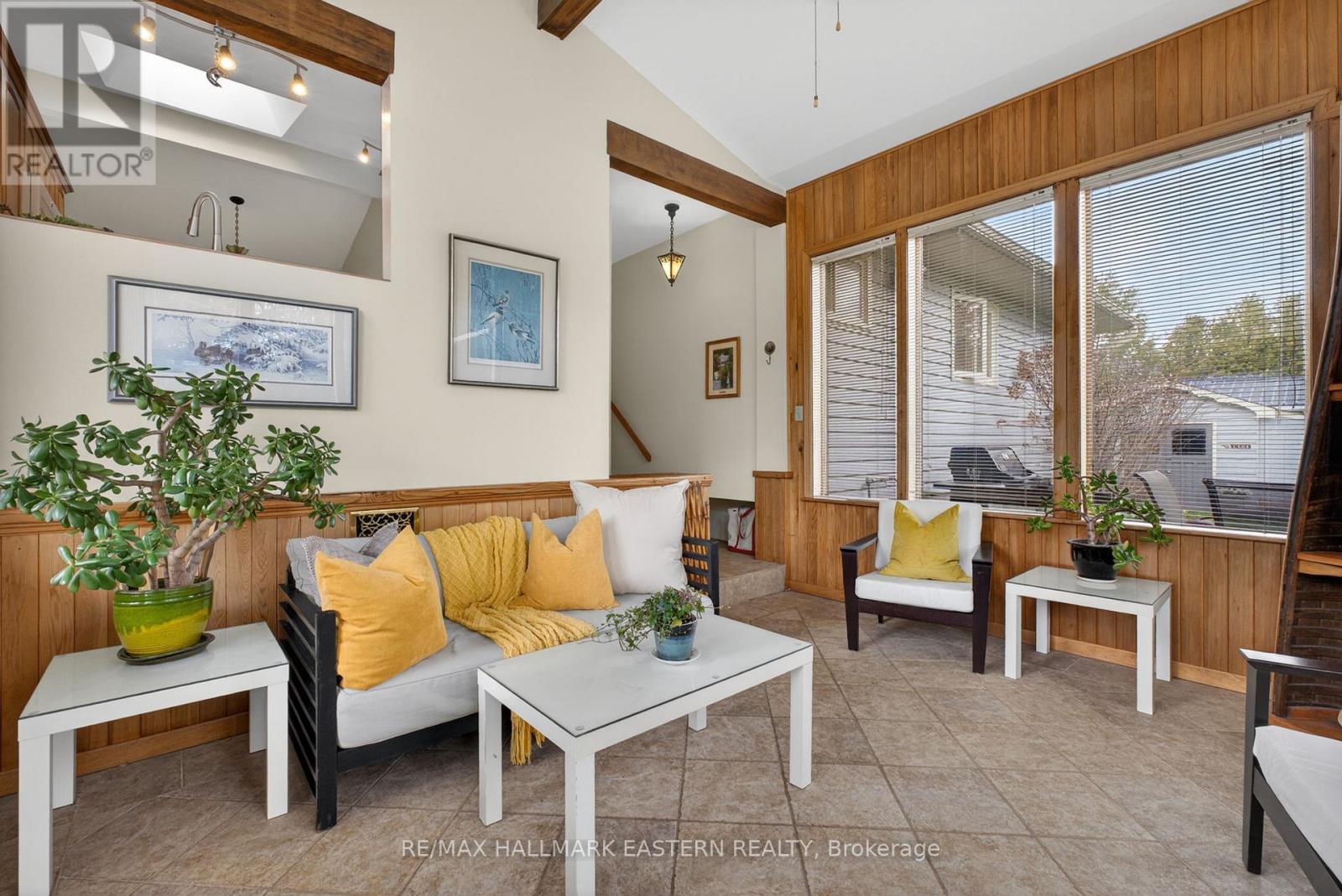 101 WESTVIEW DRIVE - 7