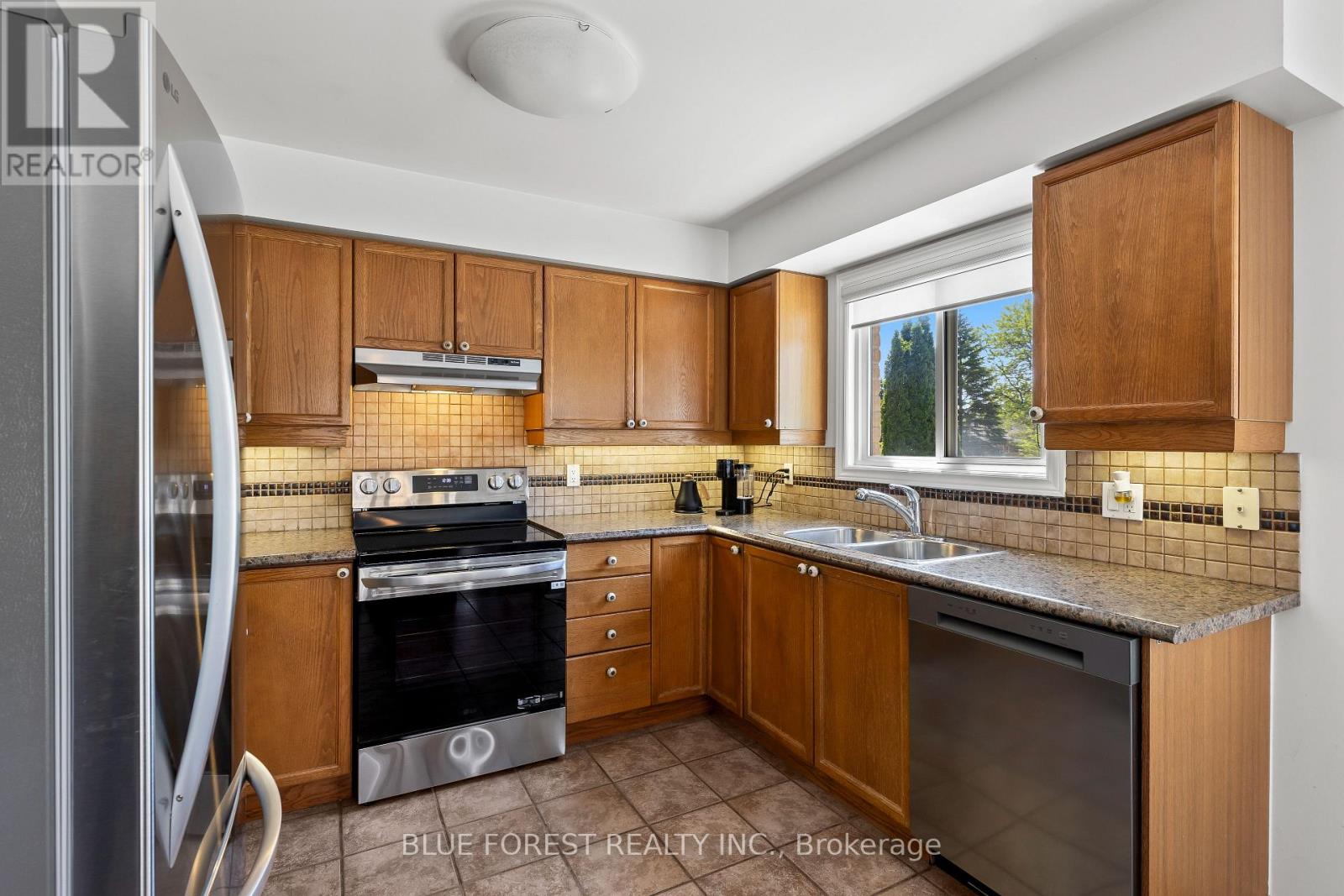 258 SOUTH LEAKSDALE CIRCLE - 13