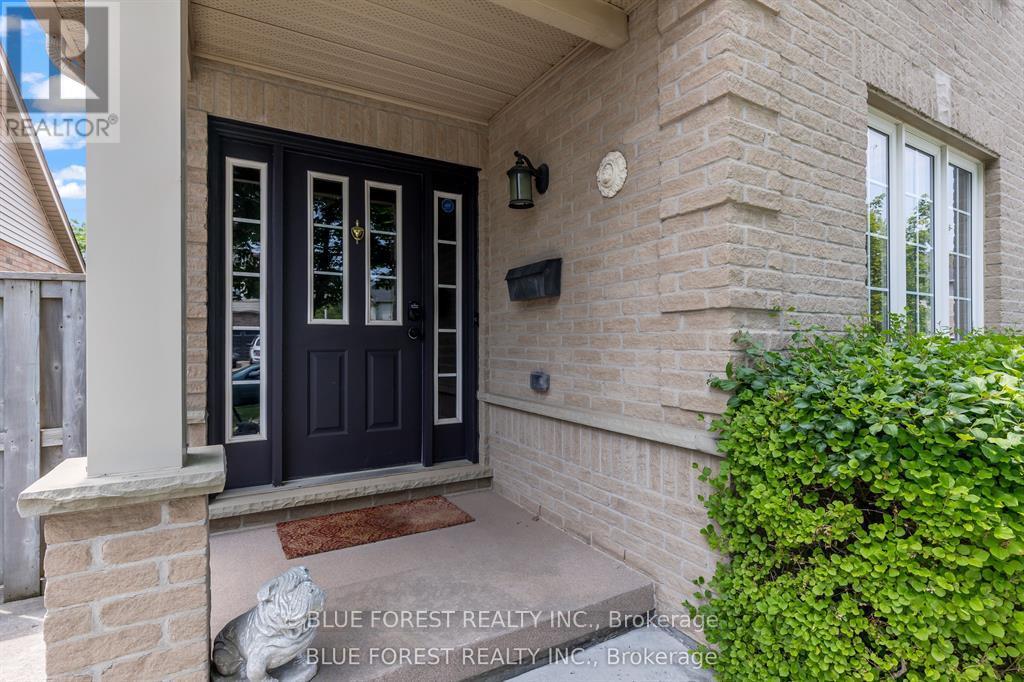 258 SOUTH LEAKSDALE CIRCLE - 3