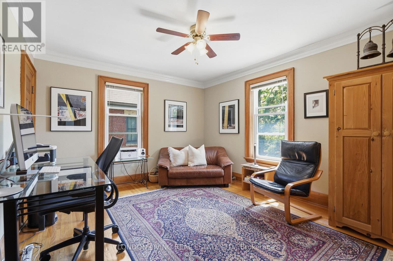 19 BELGRAVE AVENUE - 24