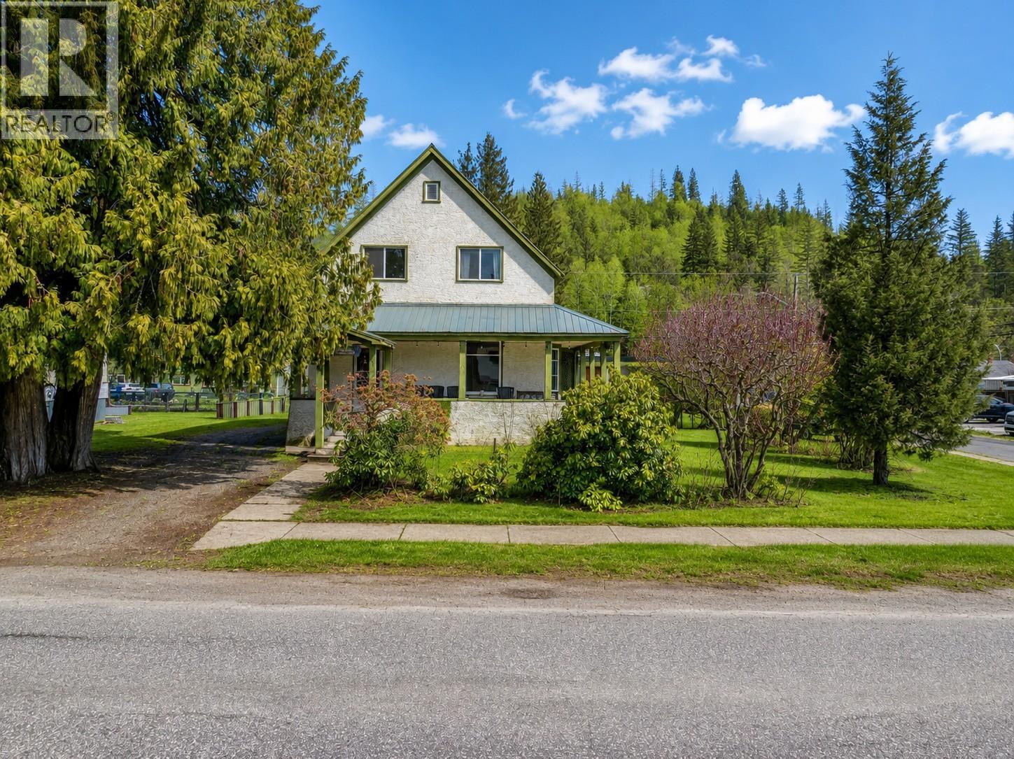 1202 First Street - 1