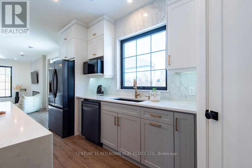 18 MCNAB STREET - 4
